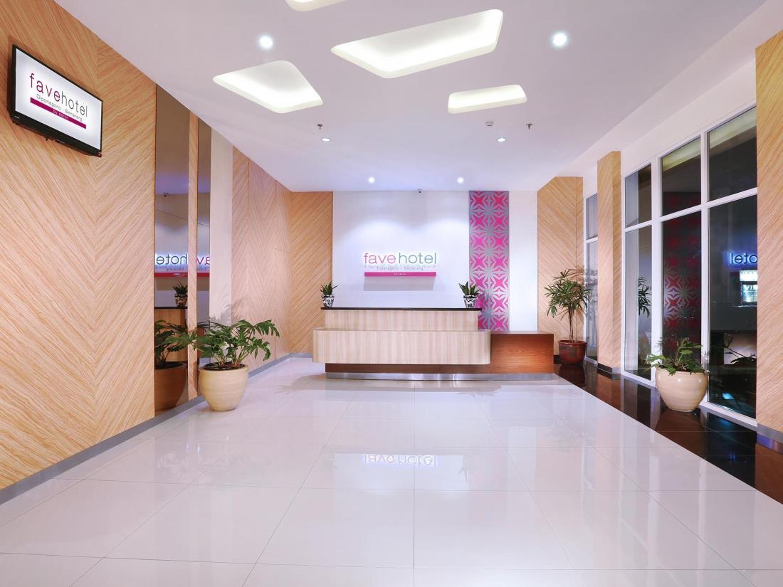 Hotel Favehotel Simpang Lima - 3*